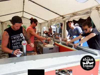 Clientes alojados en Pamplona Party Camping