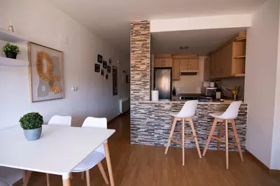 Una cocina o zona de cocina en Modern flat for Pyrenees Adventures - Free Parking