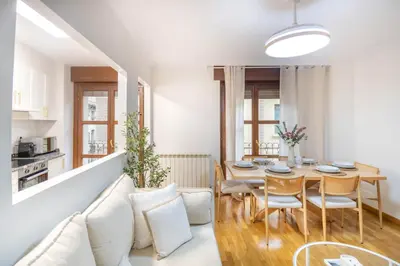 Una cocina o zona de cocina en Acogedor apartamento en el corazón de Estella