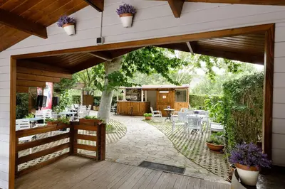 Jardín al aire libre en Albergue Jakue