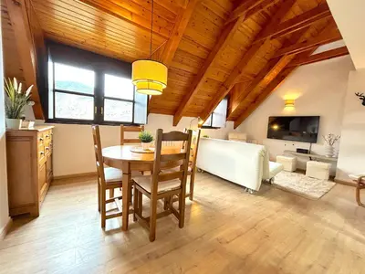Zona de estar de Dúplex acollidor i rústic a Espot by RURAL D'ÀNEU