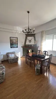 Zona de estar de apartamento casa Larrosa rural en Huesca