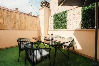 Un patio o zona al aire libre en Ático Cierzo | Nuevo Duplex Terraza | WiFi | 1 BR