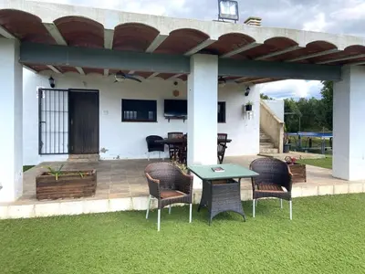 Un patio o zona al aire libre en Rustic botarell