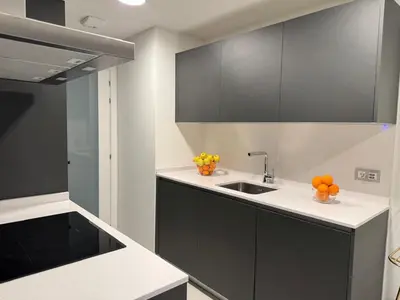 Una cocina o zona de cocina en San Fermin Centro II