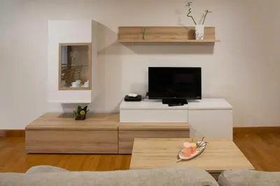 Una televisión o centro de entretenimiento en Apartamento Baztan Berri
