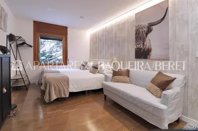 Cama o camas de una habitación en Apartarent 1500 - Estudio Àneu