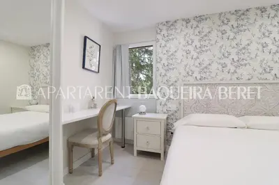 Cama o camas de una habitación en Apartarent 1500 - Apartamento Montlude