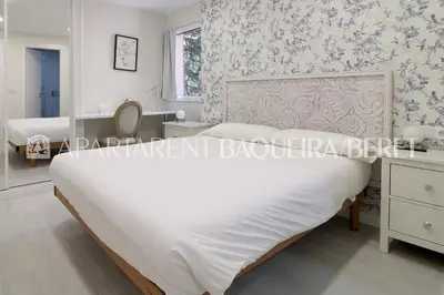 Cama o camas de una habitación en Apartarent 1500 - Apartamento Montlude