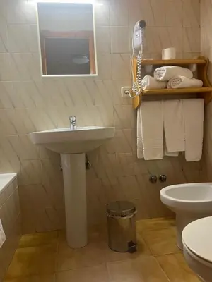 Un baño de Pensión Montarto