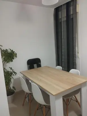 Plano de Apartamentos calatorao con jardín y 3 habitaciones