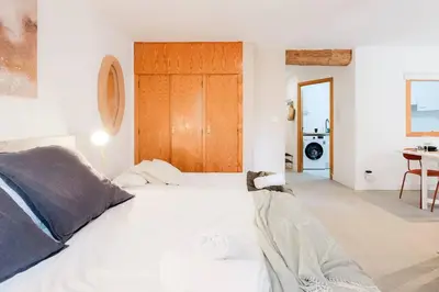 Cama o camas de una habitación en Loft Loarre | Estudio Premium Renovado | 5 Pax
