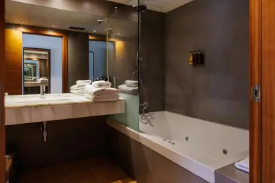 Un baño de Hotel & Spa El Mirador de Ulzama