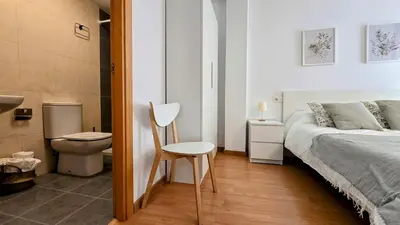 Un baño de Discover Tarazona from This Central & Peaceful Flat