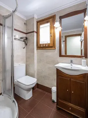 Un baño de Pichuana - chimenea 2 dormitorios