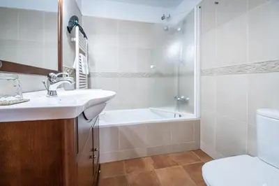 Un baño de Pichuana - dúplex 4 dormitorios 4 baños