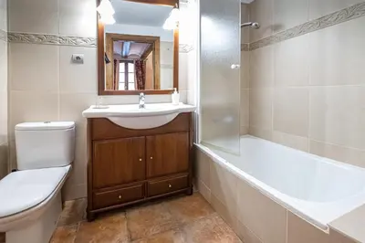 Un baño de Pichuana - dúplex 4 dormitorios 4 baños