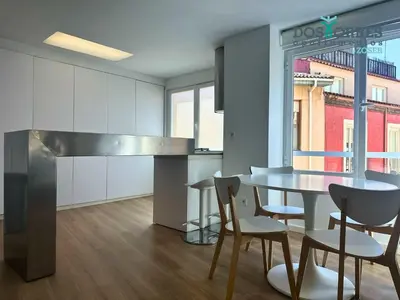Una cocina o zona de cocina en Suite Dos Torres Édoras con jacuzzi privado y parking gratuito en el centro