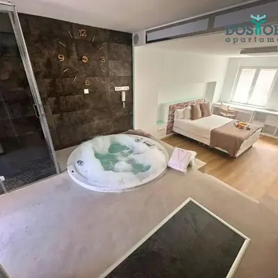 Suite Dos Torres Édoras con jacuzzi privado y parking gratuito en el centro