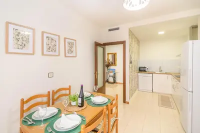Una cocina o zona de cocina en Nuevo apartamento próximo a Sendaviva y Bardenas