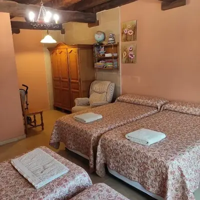 Sagardikoetxea HABITACIONES CON BAÑO EN CASA RURAL