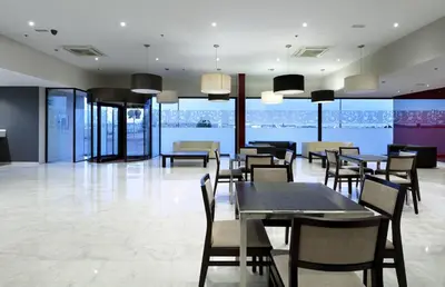 Una televisión o centro de entretenimiento en Eurostars Zaragoza