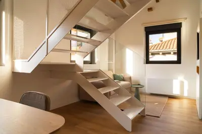 Zona de estar de Limehome Pamplona Hilarión Eslava