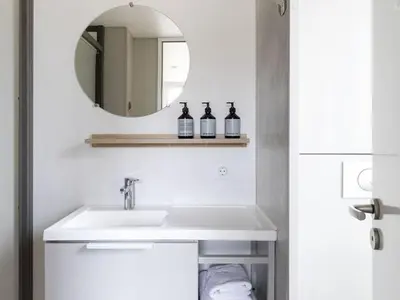 Un baño de Mobil-home avec Terrasse - 5 personnes - API-1-52-462