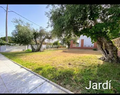 Jardín al aire libre en Villa entre viñas y mar