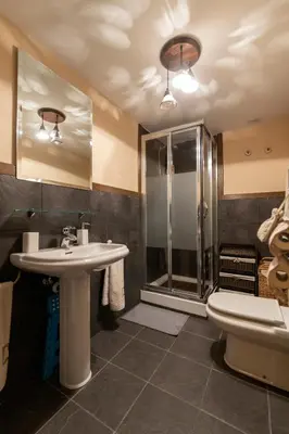 Un baño de Casa Rústica - Sorieus Lodge en Lérida
