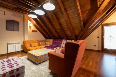 Zona de estar de Casa Rústica - Sorieus Lodge en Lérida
