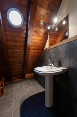 Un baño de Casa Rústica - Sorieus Lodge en Lérida