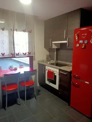 Una cocina o zona de cocina en Estilo y comodidad