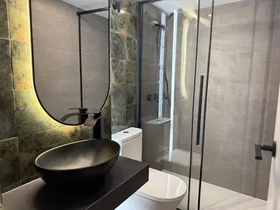 Un baño de Le Petit Hostel