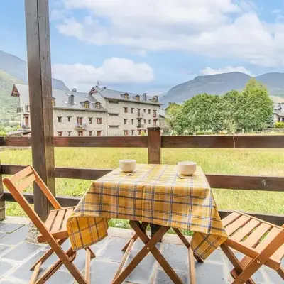 Charming Pyrenean Flat with Terrace