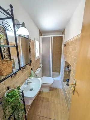 Un baño de Mirador de San Andrés