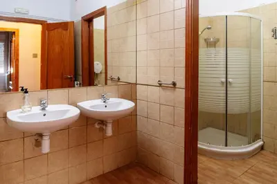 Un baño de Alberg Xerta - Allotjament rural