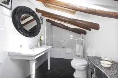 Un baño de La Casa Rural del Pintor