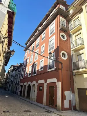 Edificio en el que se encuentra el apartamento