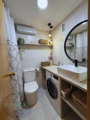 Un baño de Rasmia Canfranc Estación
