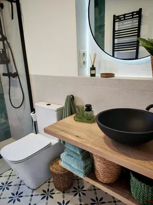 Un baño de Ca l'Eli Caseta