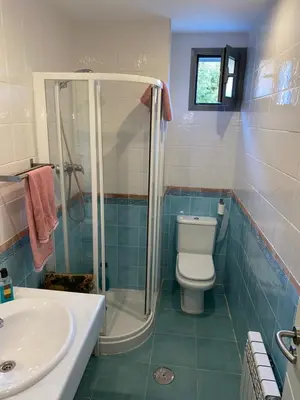Un baño de Jardin de los Pirineos- Margas Golf