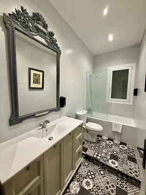 Un baño de Balcón de San Fermín impresionante exterior gran balcón 2 baños relax en el centro Hasta 8 personas