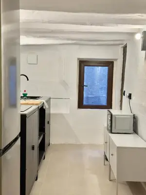 Una cocina o zona de cocina en Casa Les Ferreres Montblanc