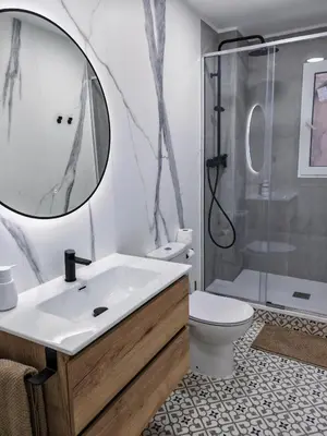 Un baño de boutique centro nuevo, perfecto grupos o familias