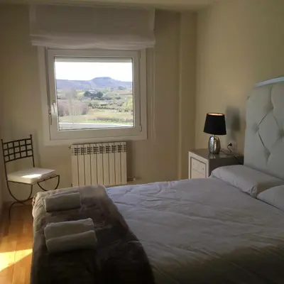 Cama o camas de una habitación en Tudela Mirador de Bardenas