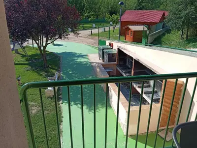 Edificio en el que se encuentra el camping