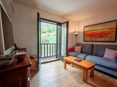 Zona de estar de Nórdico y acogedor- Confort con chimenea - Falcó 4