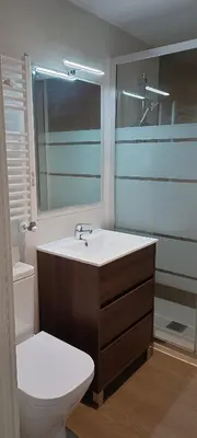 Un baño de Apartamento en Huesca capital