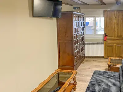 Una televisión o centro de entretenimiento en Acogedora casa rural para conocer Navarra